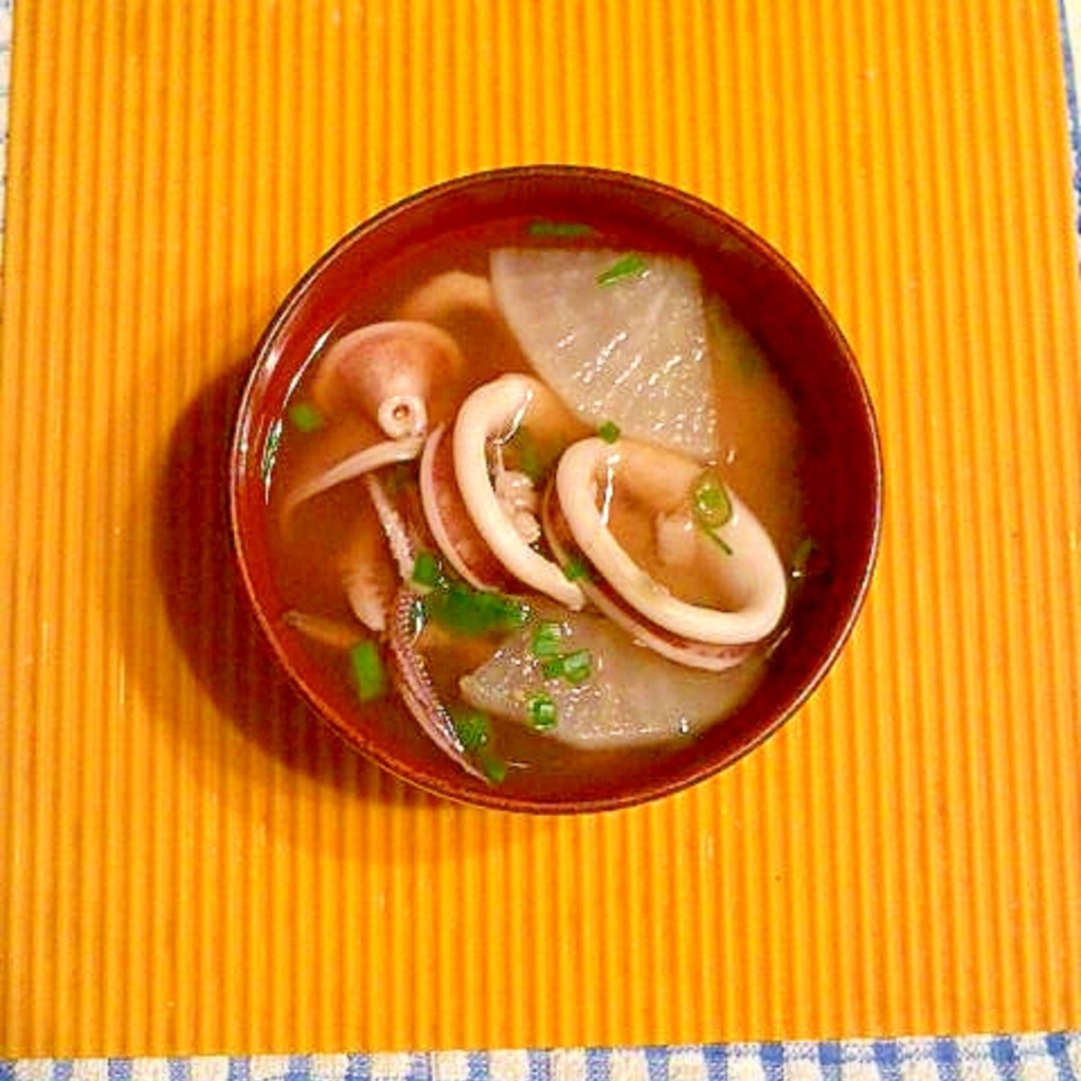 スルメイカと大根の味噌汁 レシピ 作り方 By テツオ63 楽天レシピ スルメイカと大根の味噌汁 レシピ 作り方 By テツオ63 楽天レシピ
